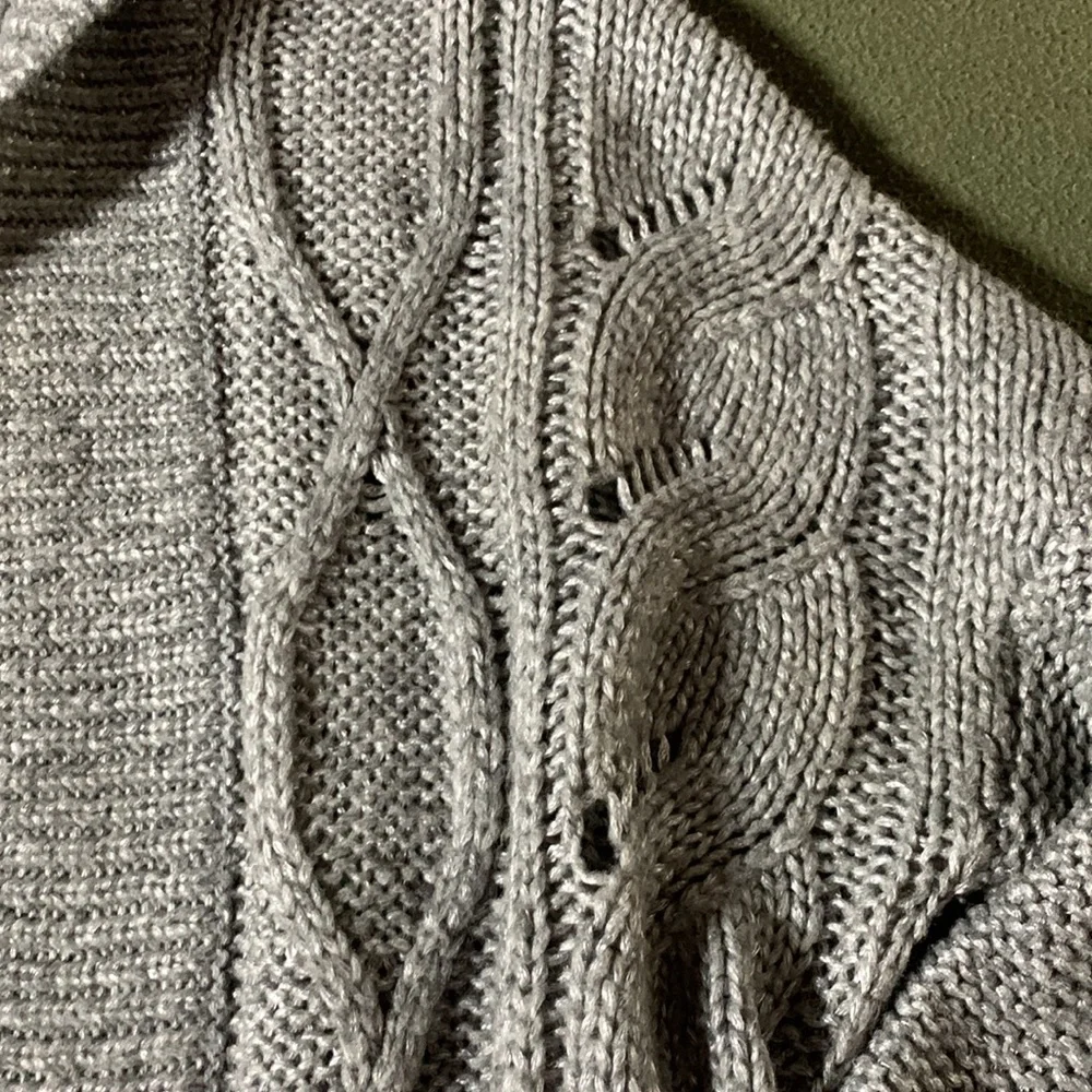 Apt. 9 gray and silver sweater. Drop sleeve. Open front. Open weave. Size M - Picture 8 of 10